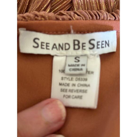 See & Be Seen pleated maxidress, glamorous, statement dress, wedding guest - Picture 5 of 6